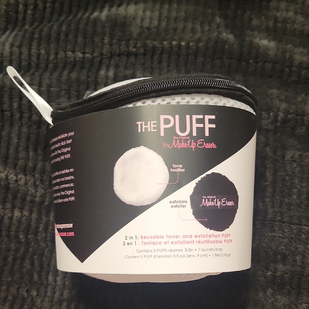MakeUp Eraser Dual-Sided Puff - Black and White